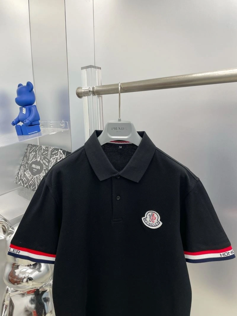 Moncler T-Shirts Unisex 141662