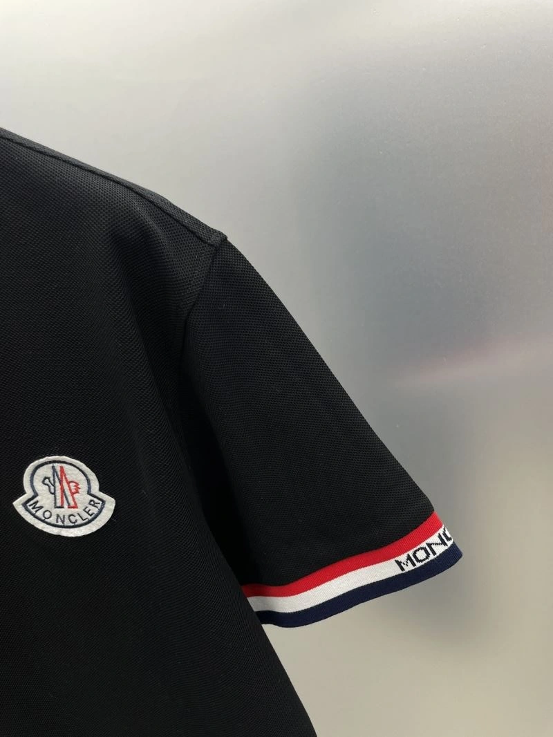Moncler T-Shirts Unisex 141662
