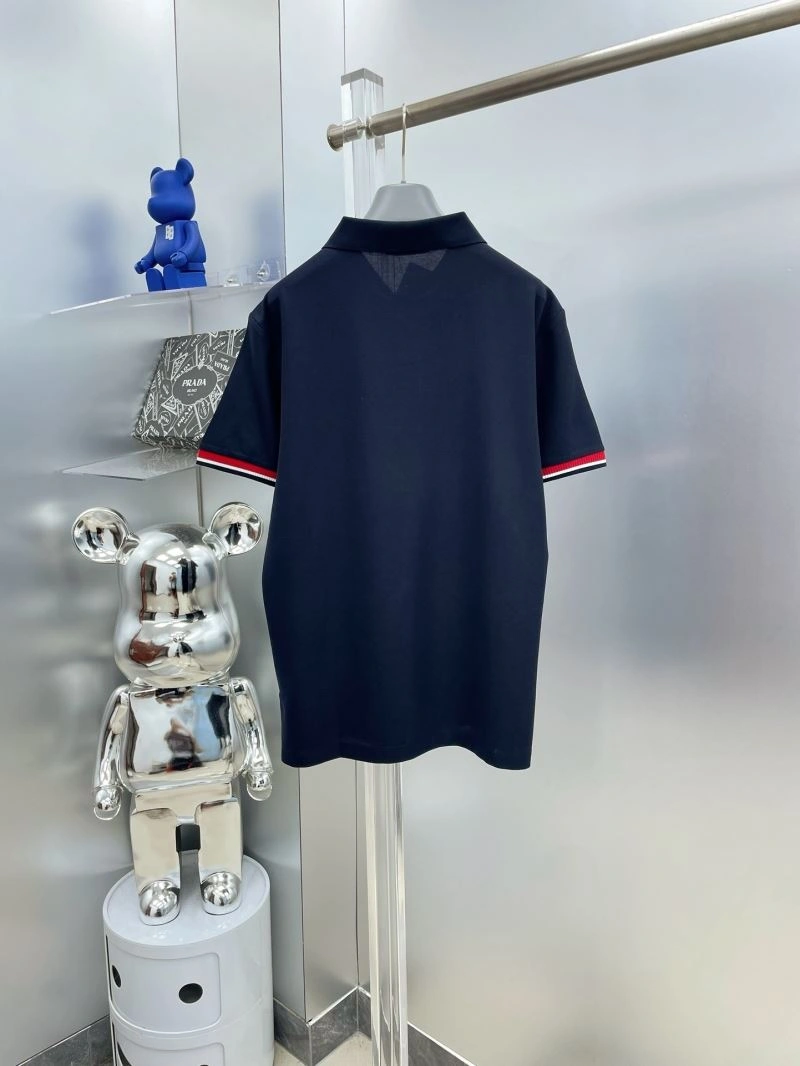 Cozy Moncler T-Shirts 141660