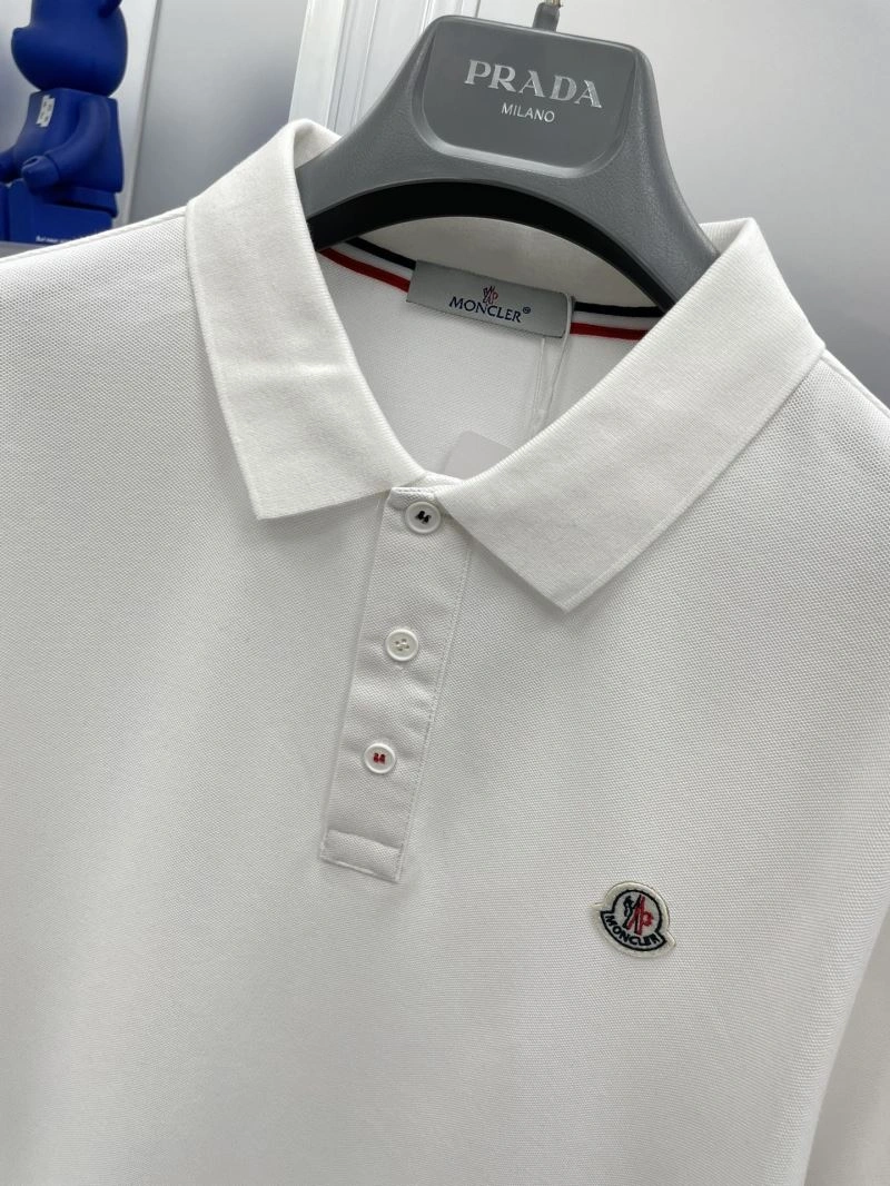Moncler T-Shirts Lightweight 141661
