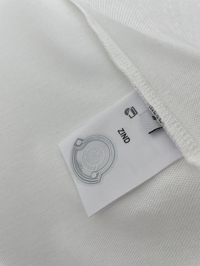 Moncler T-Shirts Lightweight 141661
