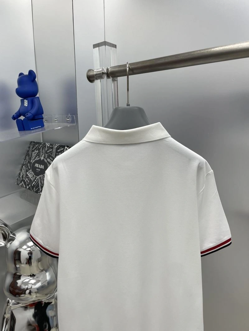 Moncler T-Shirts Lightweight 141661