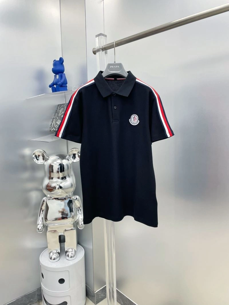 Moncler T-Shirts Soft 141669