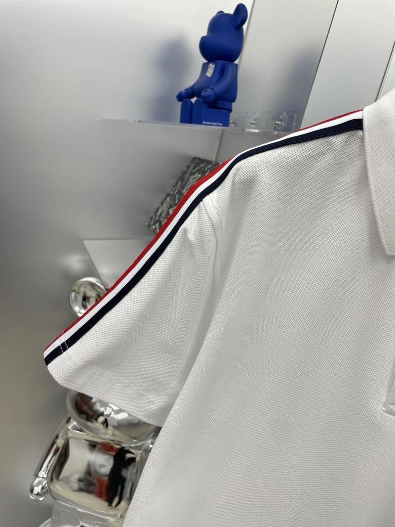 Elegant Moncler T-Shirts 141650