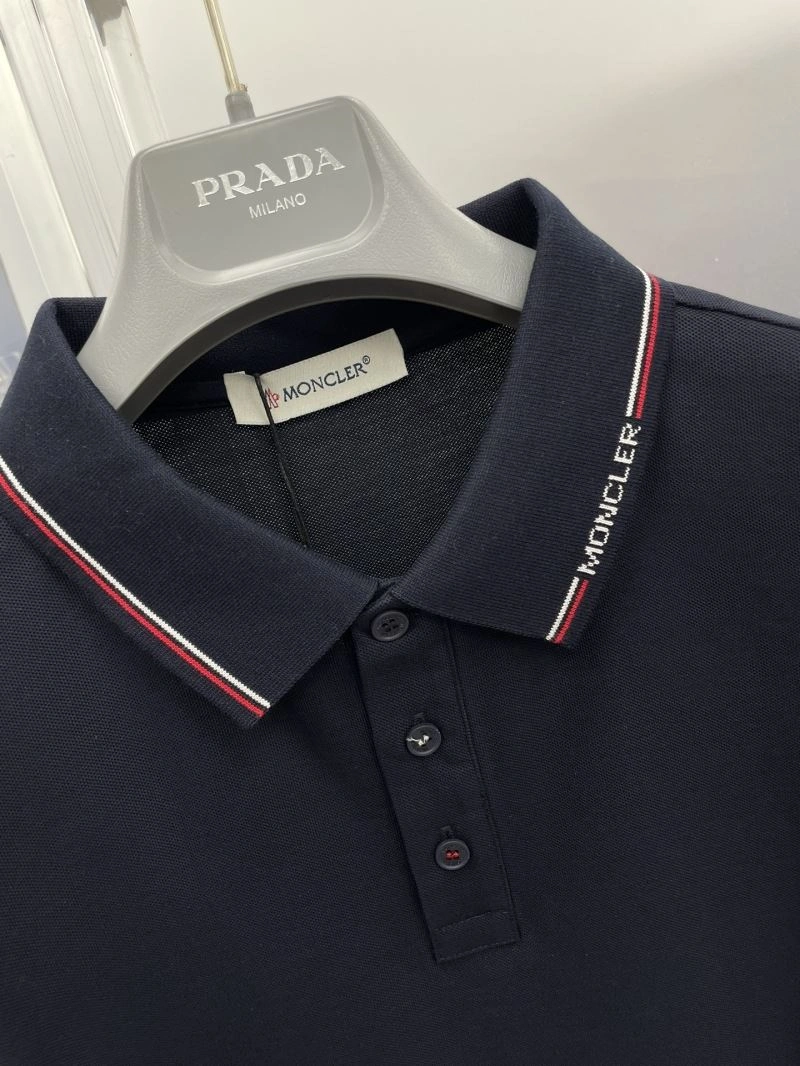 Moncler T-Shirts Functional 141674