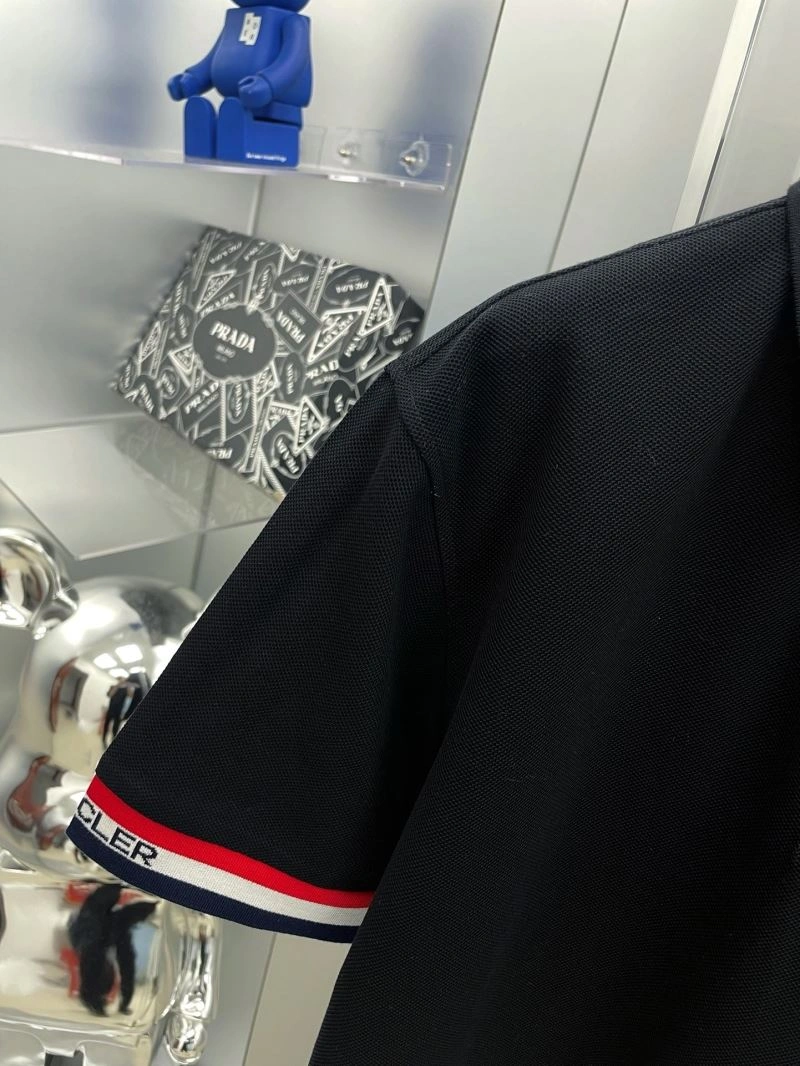 Moncler T-Shirts Premium 141647