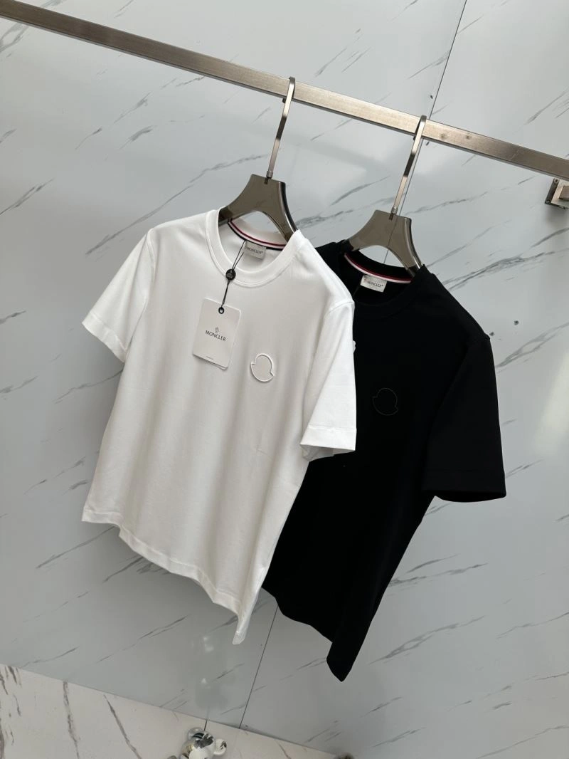 Moncler T-Shirts Thermal 141649