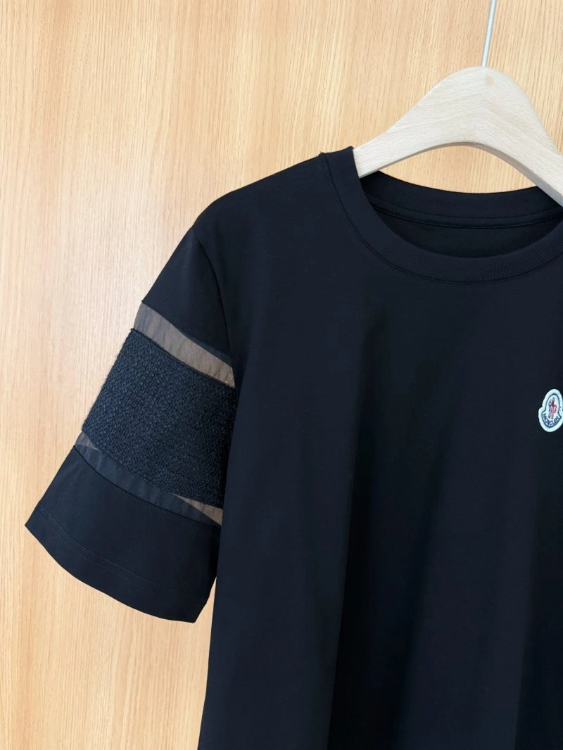 Moncler T-Shirts Classic 139681