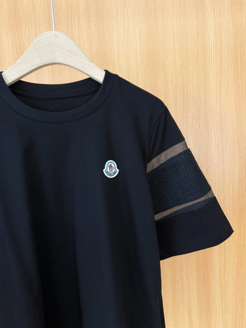Moncler T-Shirts Classic 139681