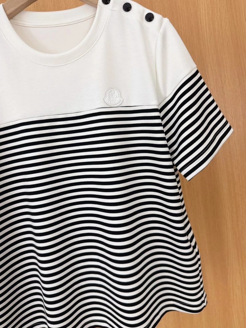 Moncler T-Shirts Timeless 139673
