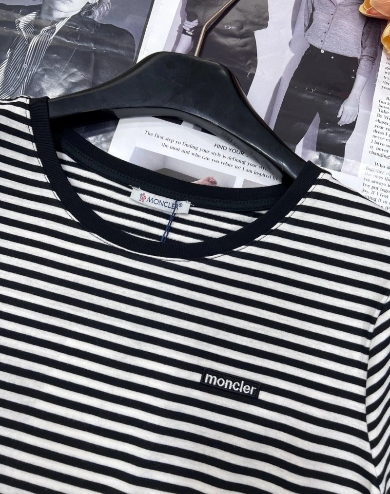 Durable Moncler T-Shirts 139601
