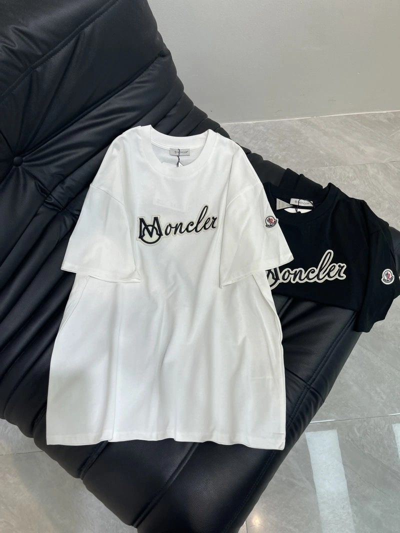 MultiPurpose Moncler T-Shirts 139596
