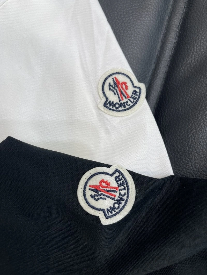 MultiPurpose Moncler T-Shirts 139596
