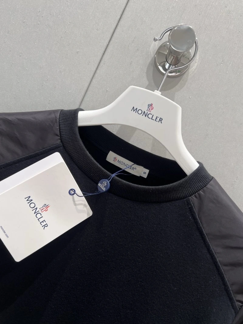 Versatile Moncler T-Shirts 139593