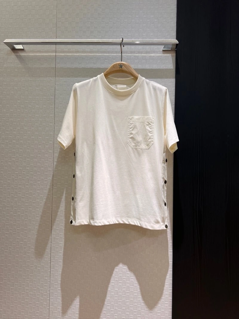 Moncler T-Shirts Snug 139598