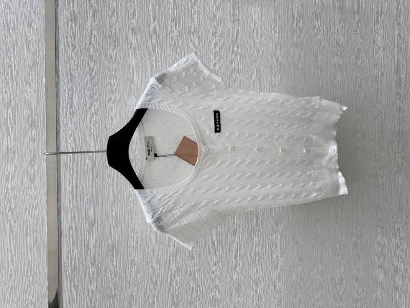 Seasonal Moncler T-Shirts 139592