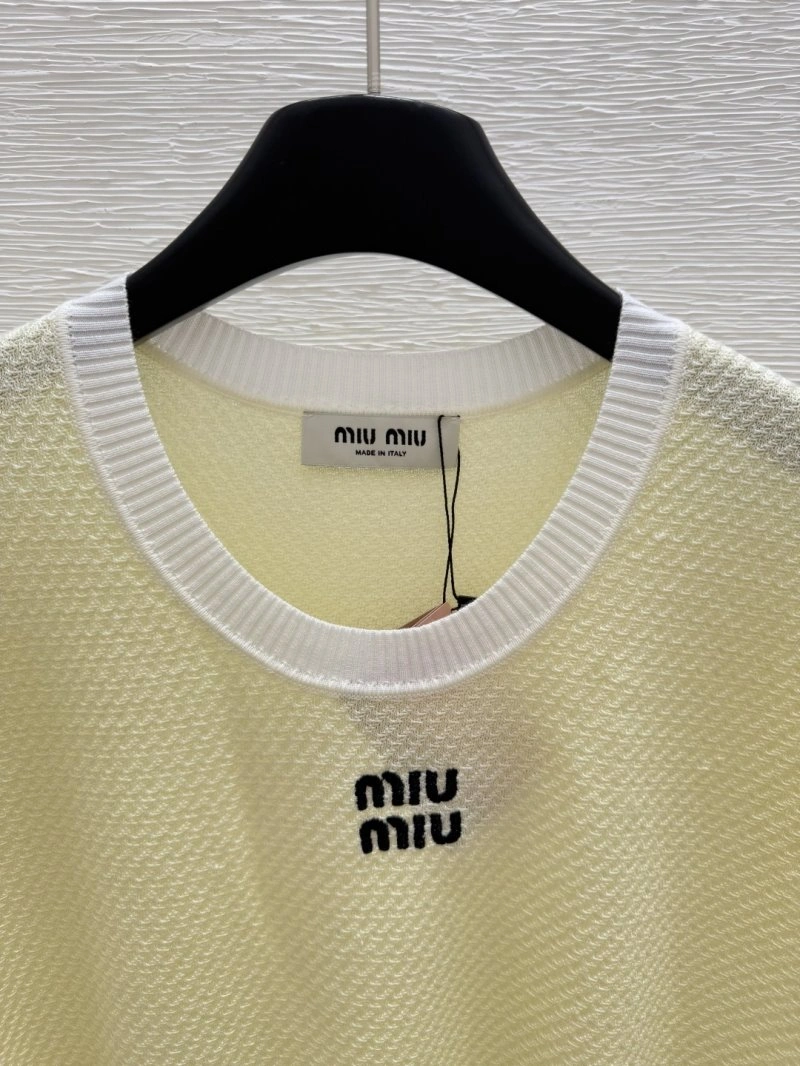 Durable Moncler T-Shirts 139578