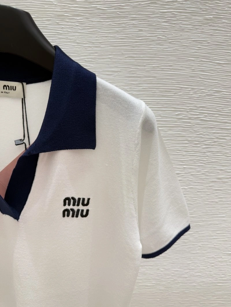 Moncler T-Shirts Casual 139575