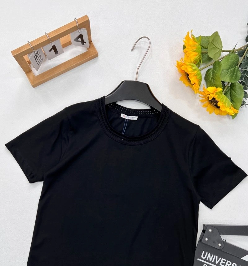Premium Moncler T-Shirts 139562