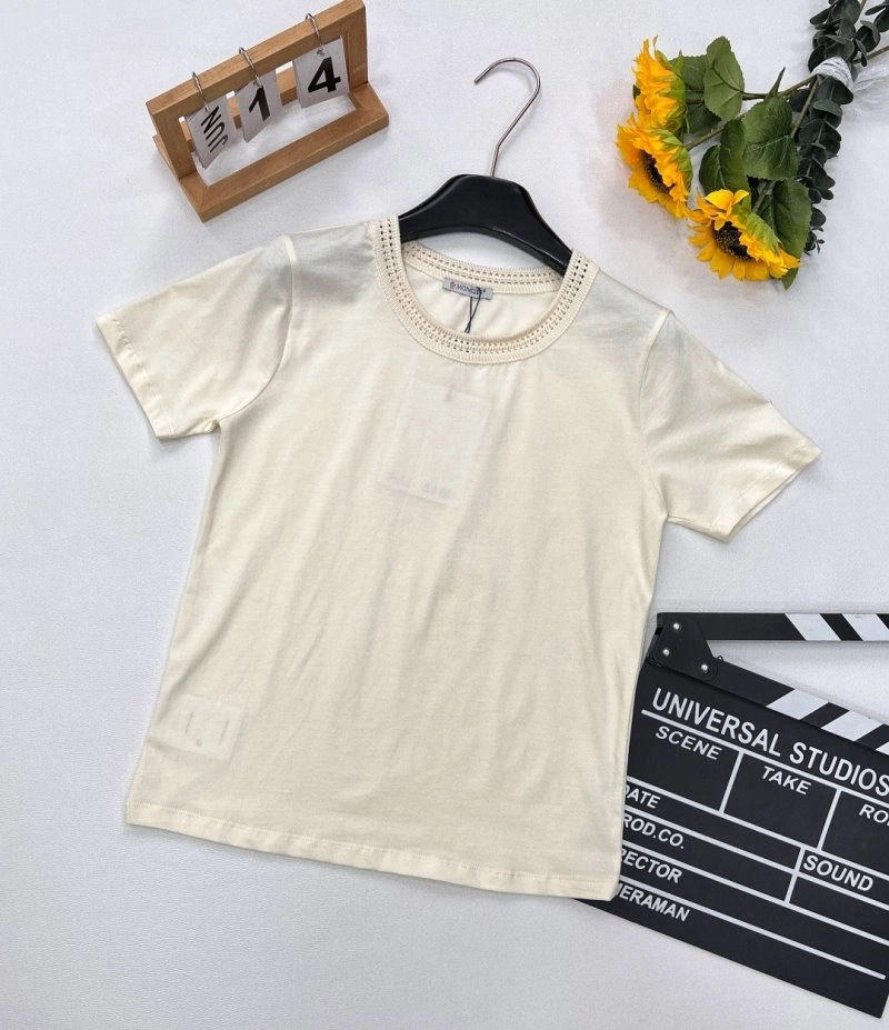 Moncler T-Shirts Bold 139557