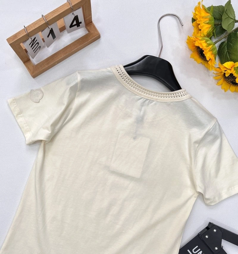 Moncler T-Shirts Bold 139557