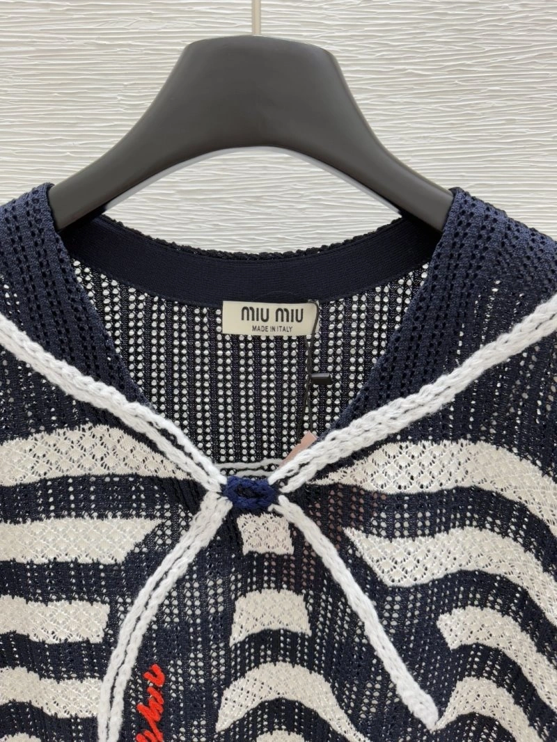 Vibrant Moncler T-Shirts 139553