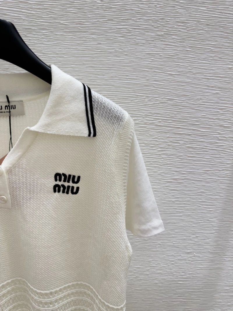 Moncler T-Shirts Comfortable 139555