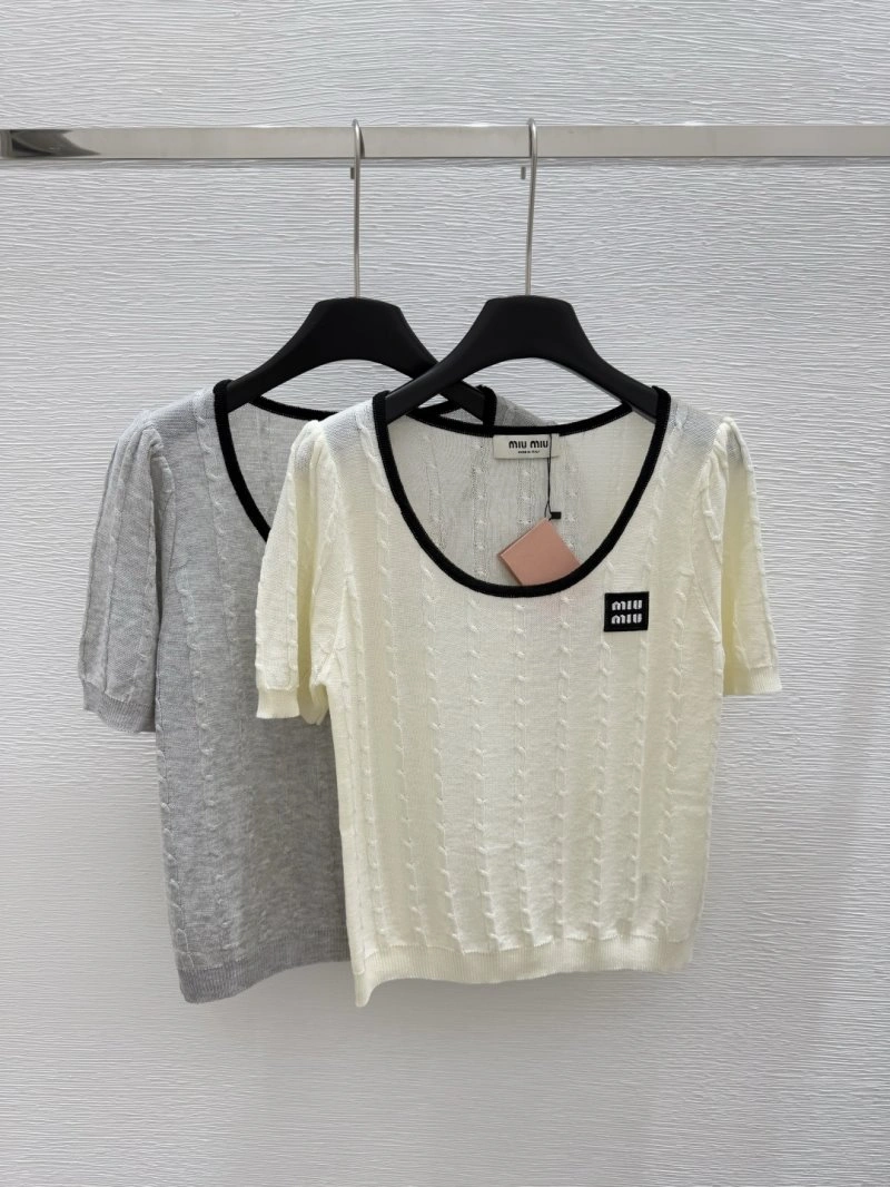 Moncler T-Shirts SunProtective 139547