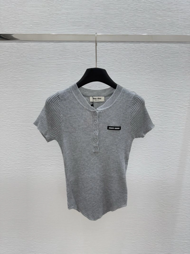 Moncler T-Shirts Sporty 139542