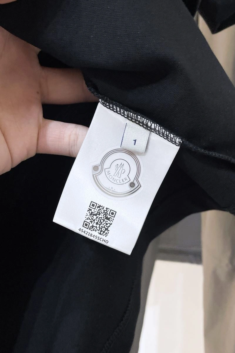 SunProtective Moncler T-Shirts 141513