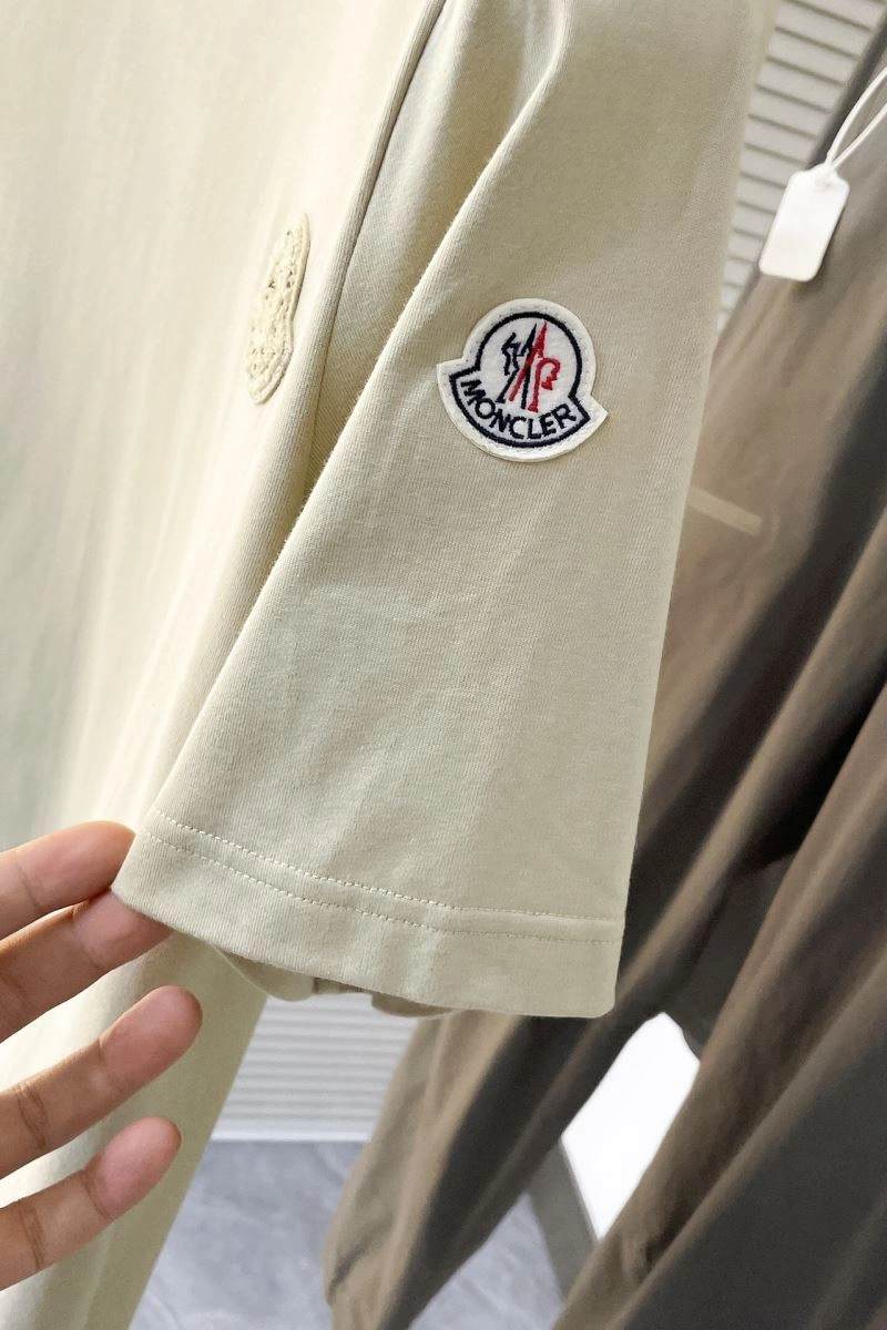 Moncler T-Shirts Seasonal 141508