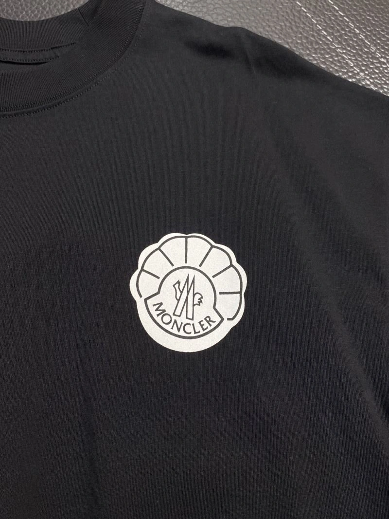 Modern Moncler T-Shirts 141505