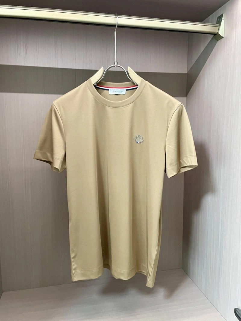 Moncler T-Shirts Classic 141501