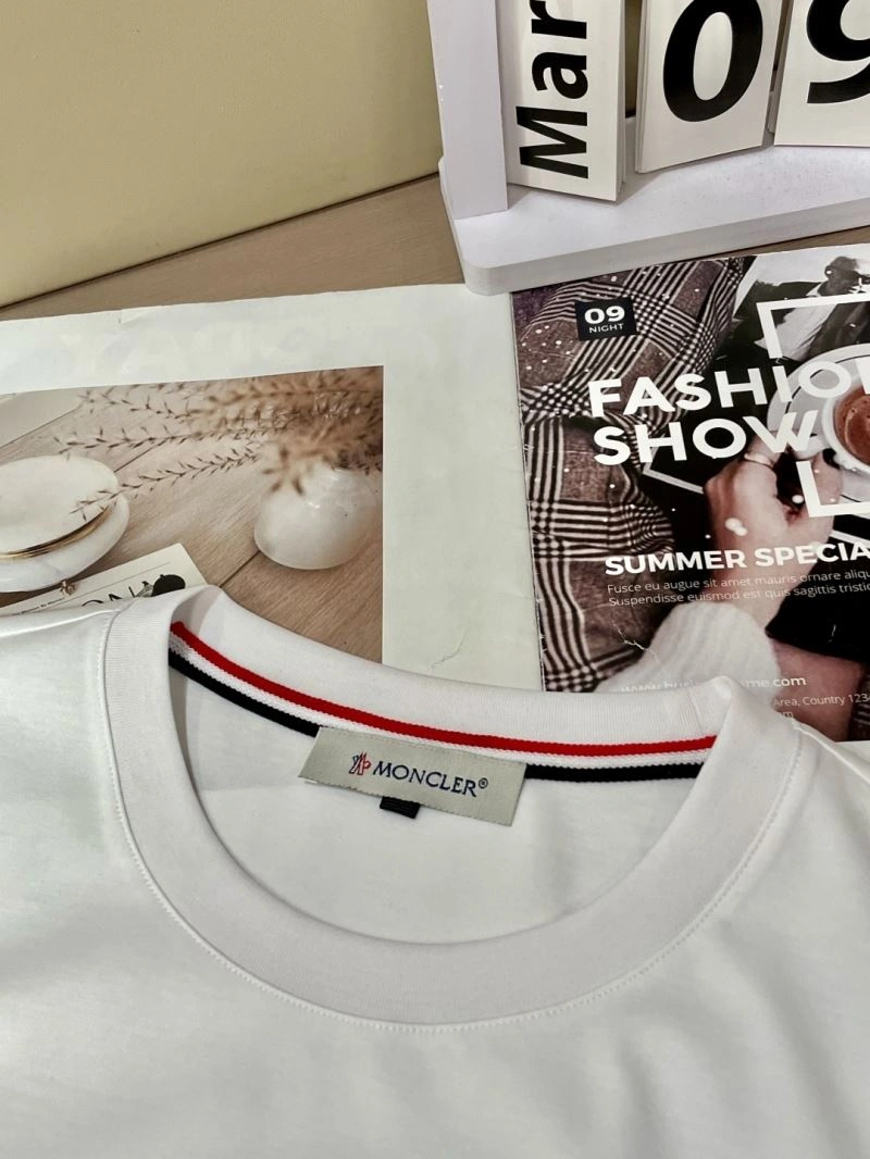 FashionForward Moncler T-Shirts 141502