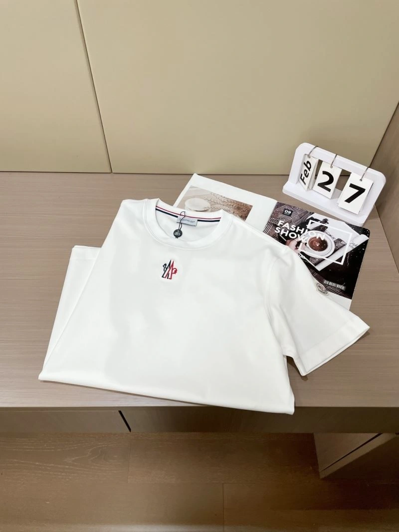Moncler T-Shirts Lightweight 141494