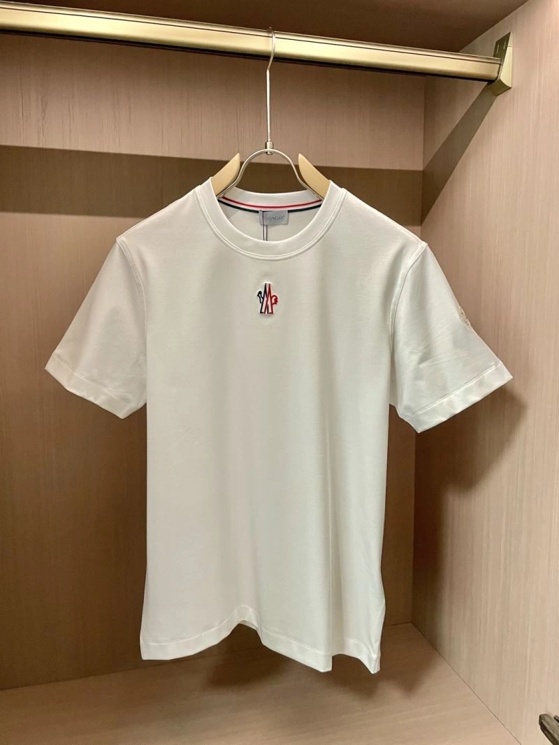 Moncler T-Shirts Lightweight 141494