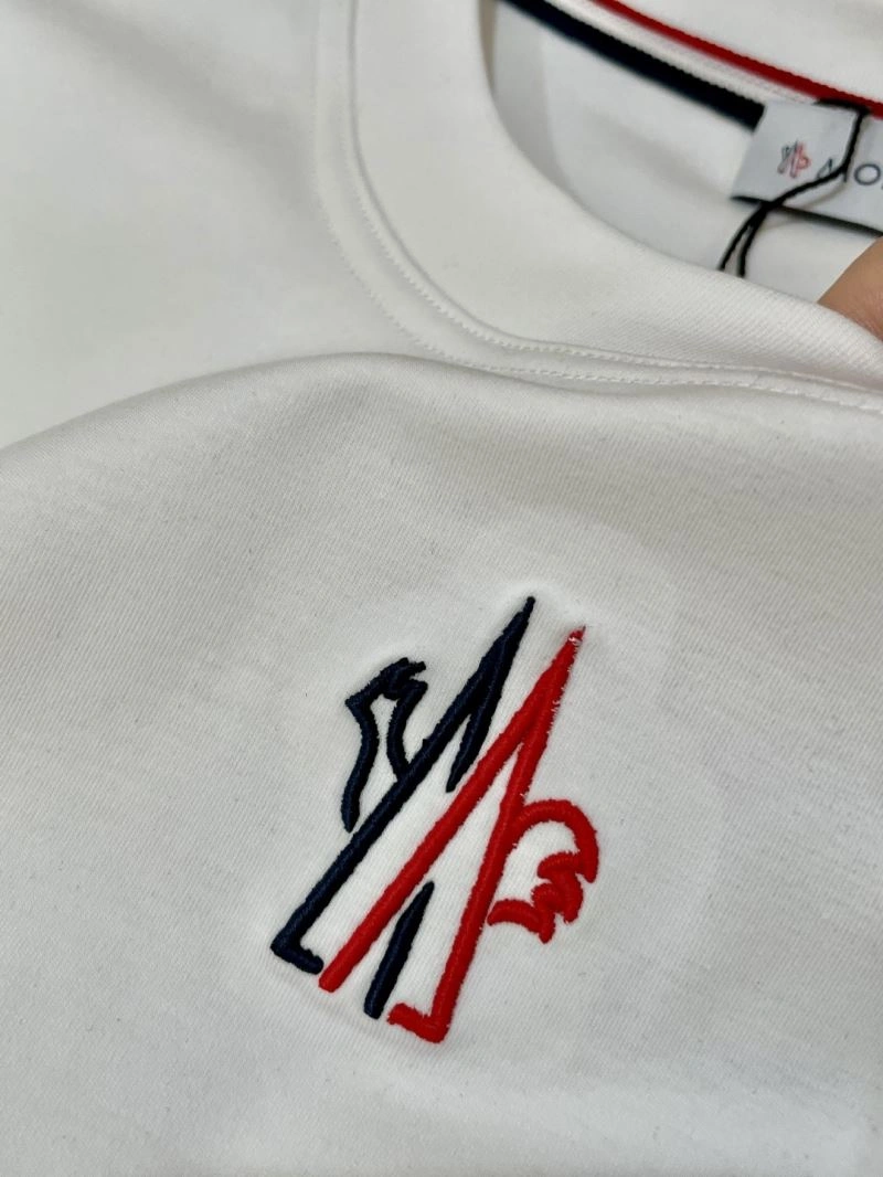 Moncler T-Shirts Lightweight 141494