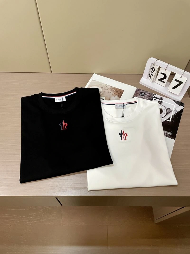 Moncler T-Shirts Lightweight 141494