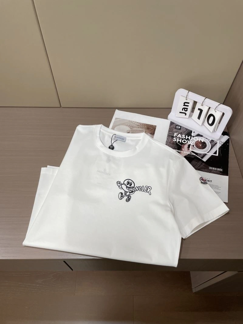Moncler T-Shirts Classic 141497