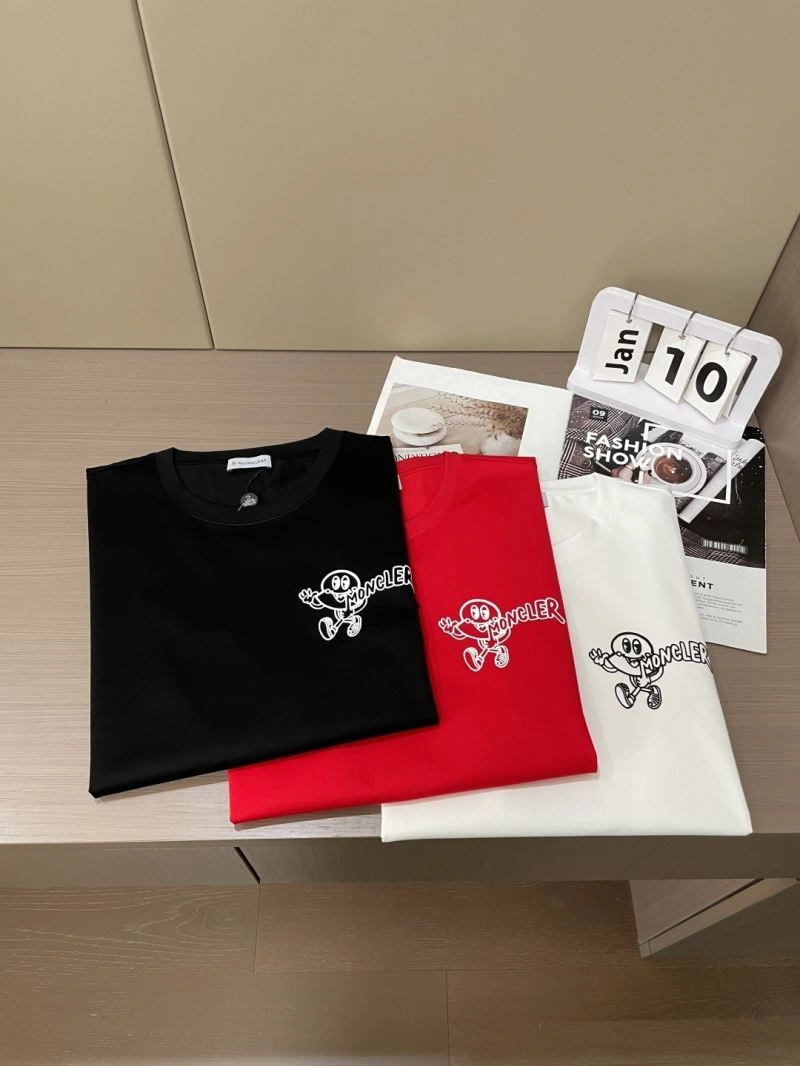 Moncler T-Shirts Classic 141497