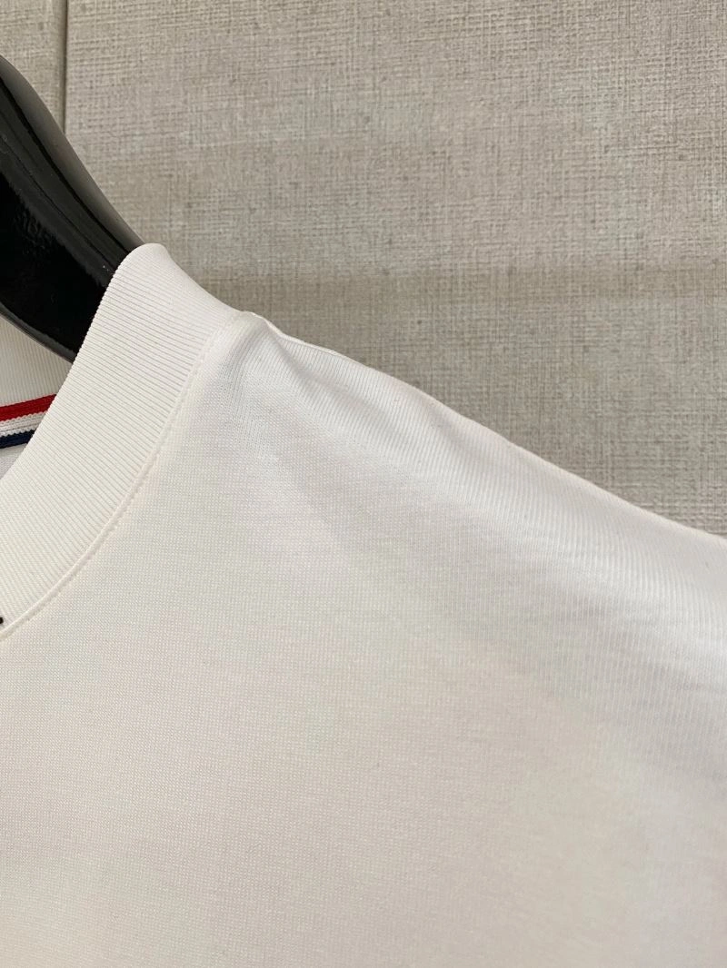 Premium Moncler T-Shirts 141480