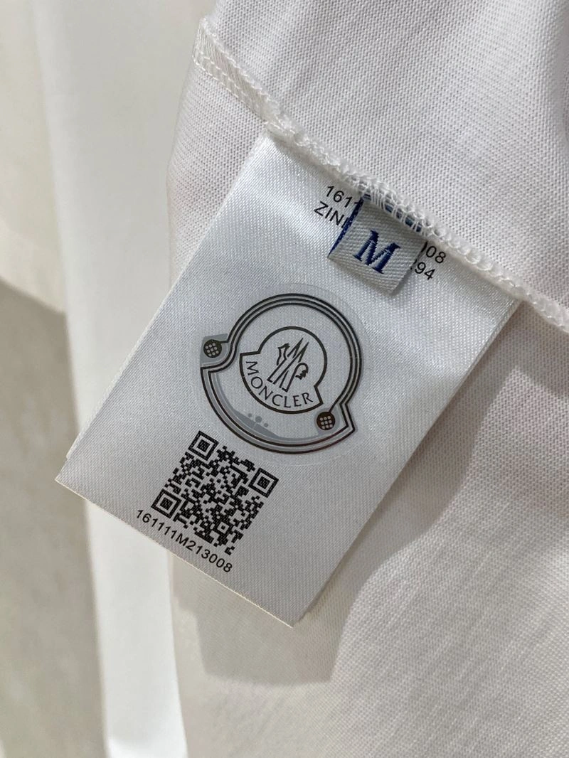 Premium Moncler T-Shirts 141480
