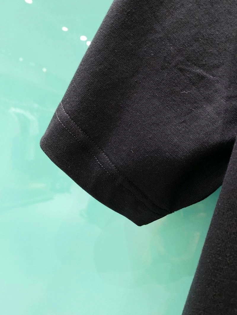 Moncler T-Shirts Sleek 141481