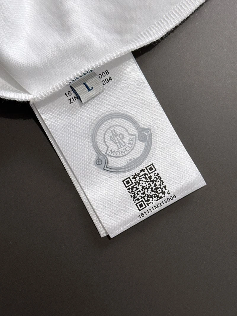Moncler T-Shirts Durable 141479