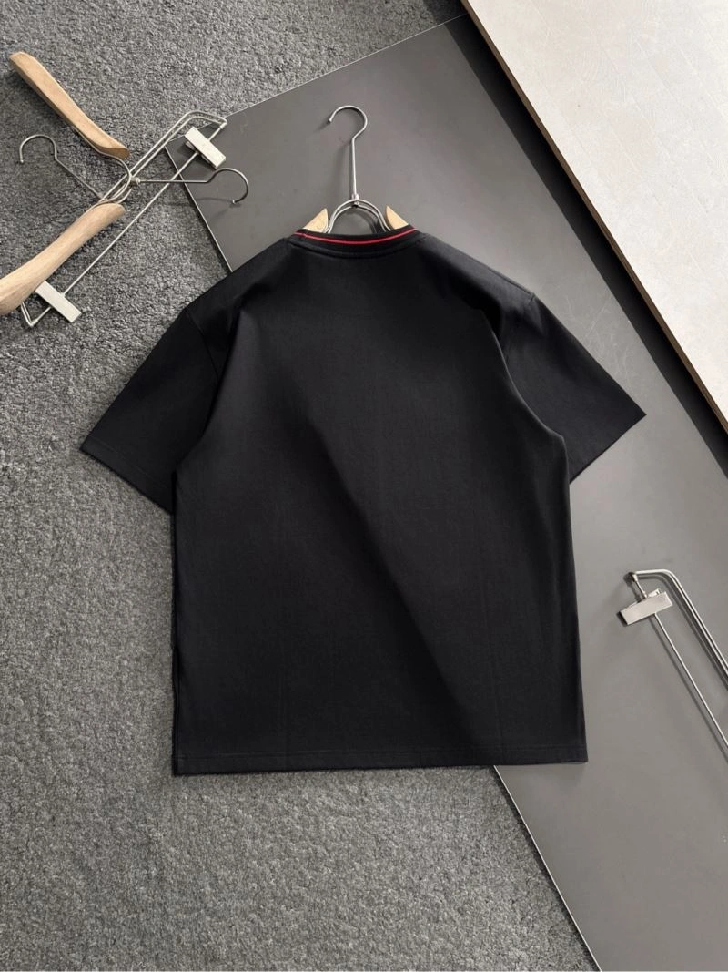 Moncler T-Shirts Versatile 141472