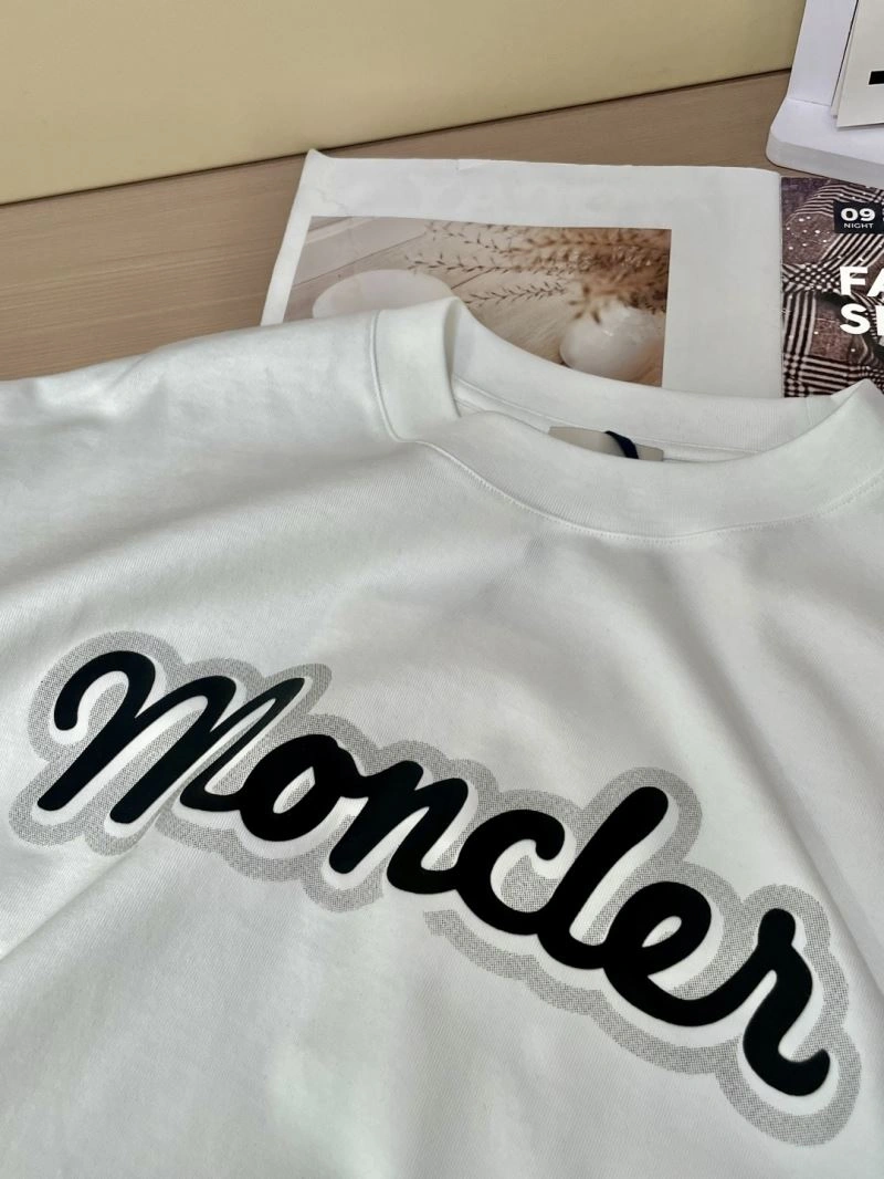 Durable Moncler T-Shirts 141471