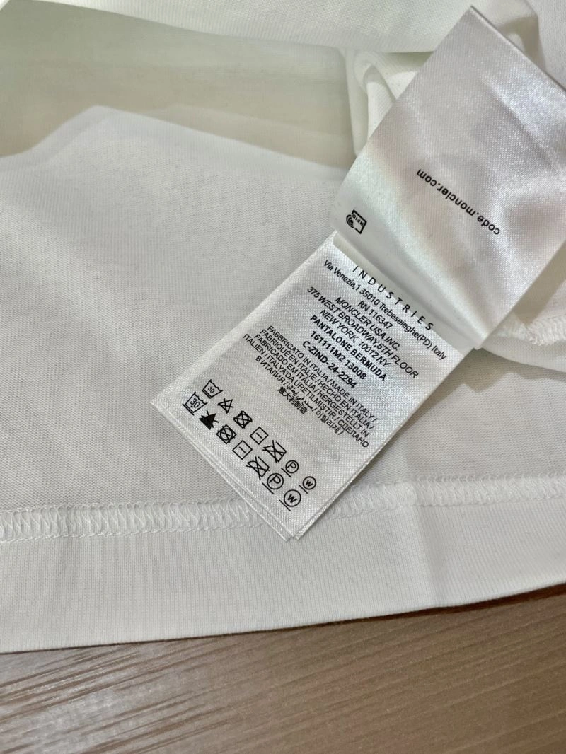 Durable Moncler T-Shirts 141471