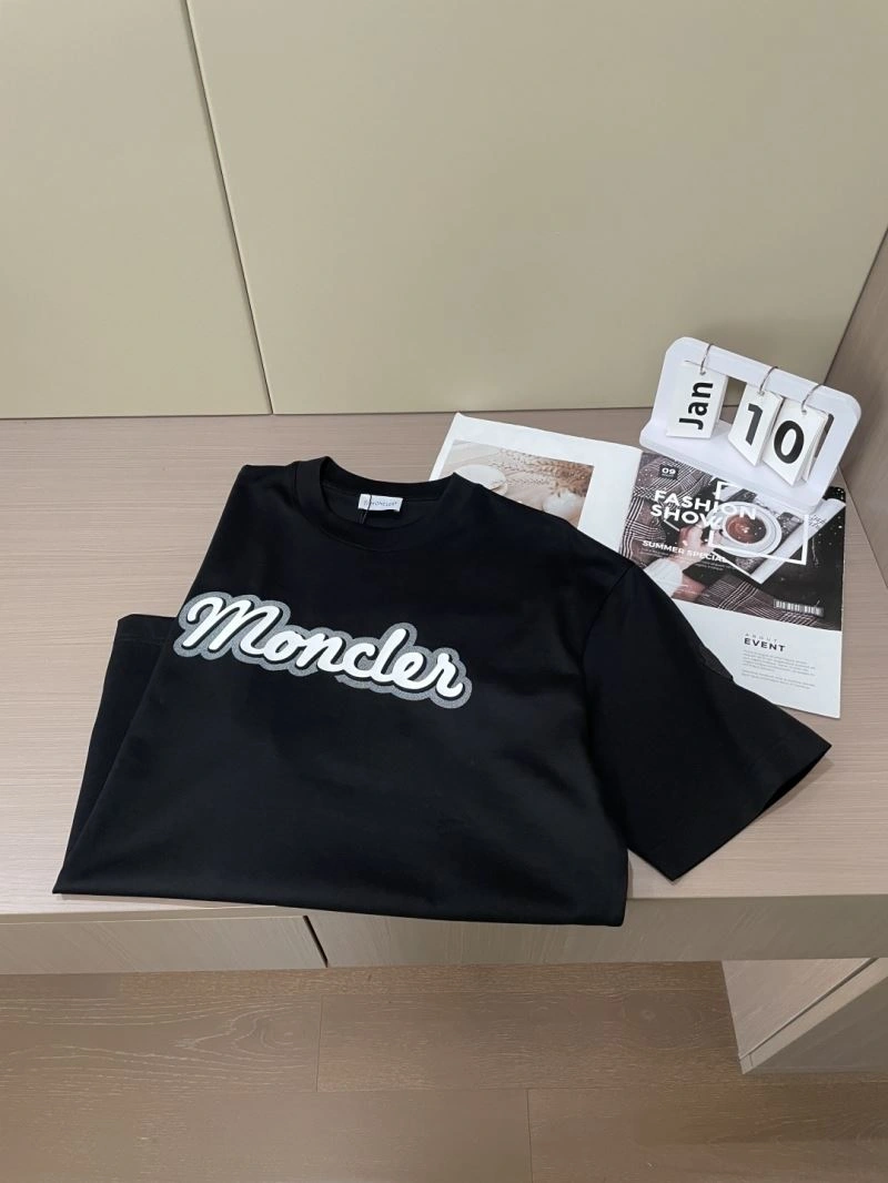 Classic Moncler T-Shirts 141483