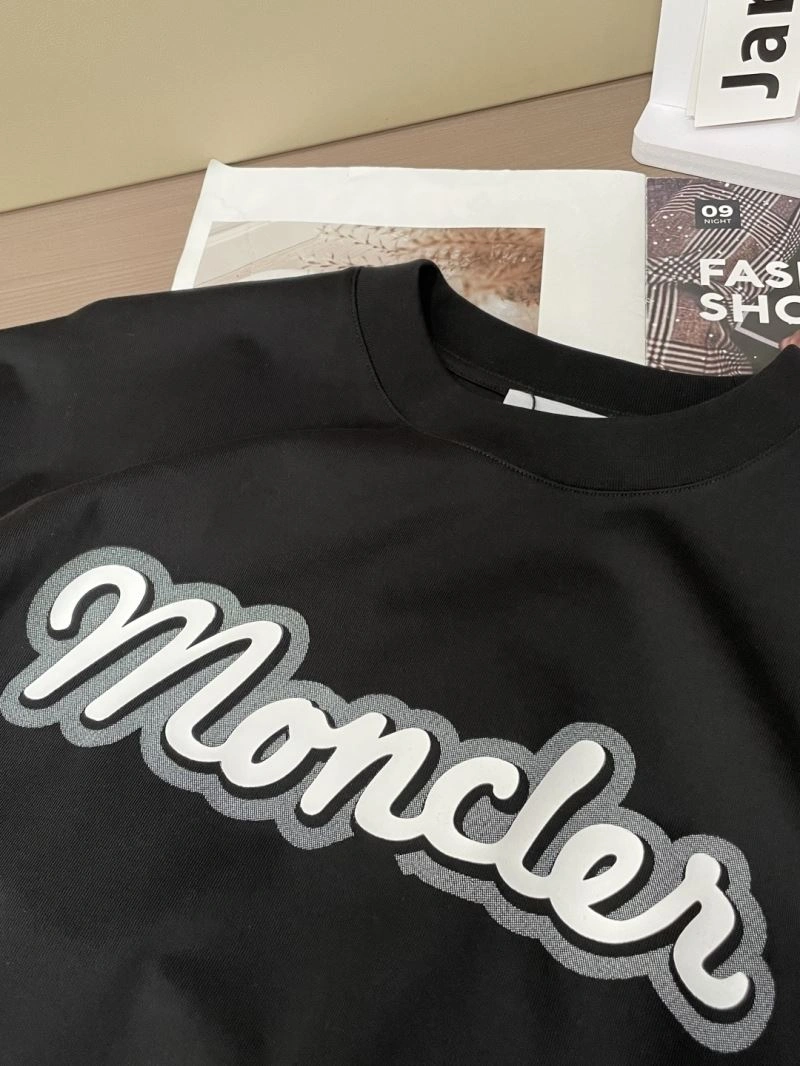 Classic Moncler T-Shirts 141483