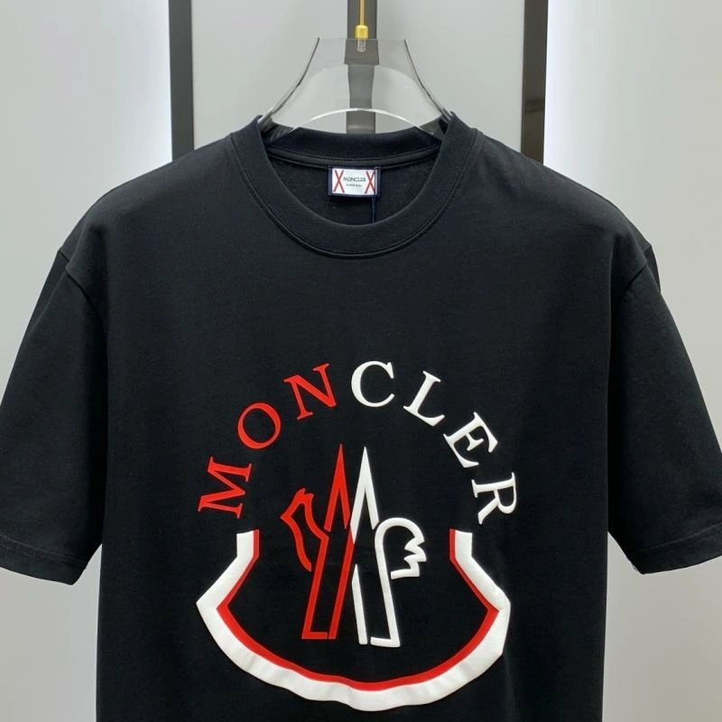 Cozy Moncler T-Shirts 141468